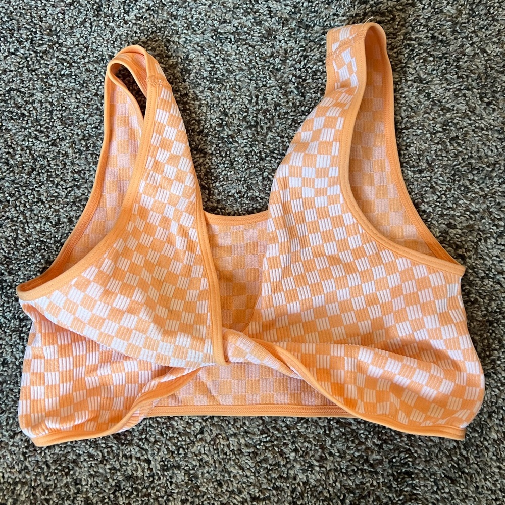 Crop tops